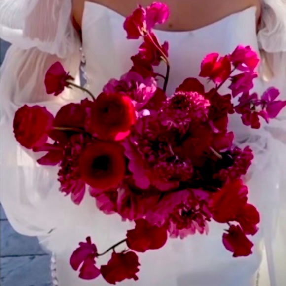 Meet your Posher, Jessica - Picture 1 of 1